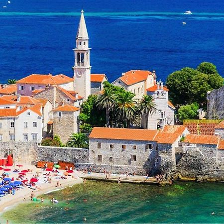 Adriatic Apartman Bečići Luaran gambar